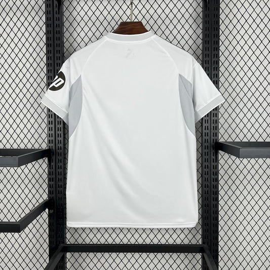 Camisola Real Madrid 2025-26 Principal Entrega Imediata