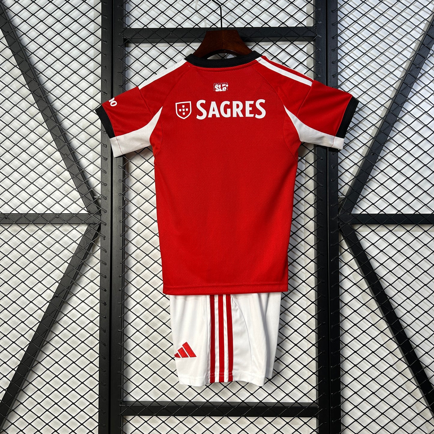 Kit Criança Benfica 2025-26 Principal ENTREGA IMEDIATA