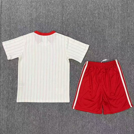 Kit Criança Benfica 2025 ICON RANGE TRAVEL ENTREGA IMEDIATA